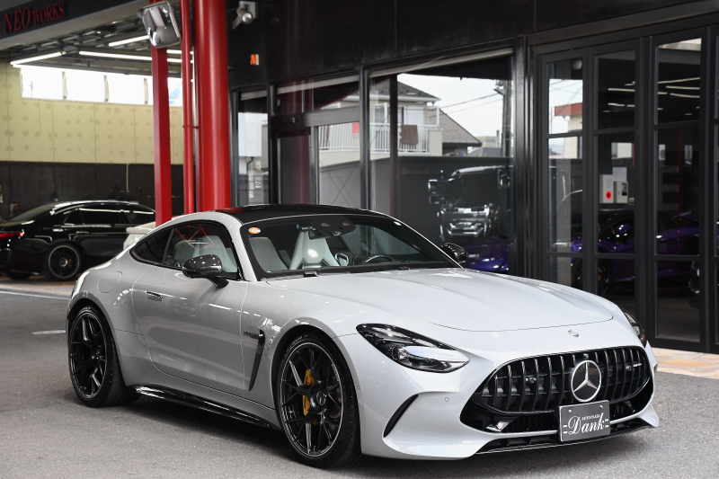 AMG GT 63　4MATIC＋　1オーナー　カーボンパッケージ　パノラマルーフ　ブルメスター3D