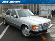 中古車・新車 入荷速報 メルセデスベンツ 190クラス