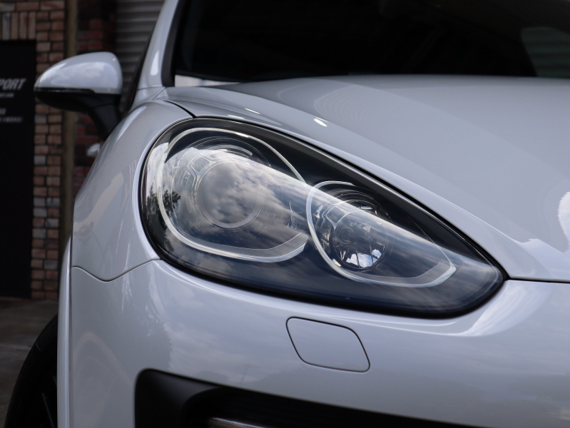 Xenon FOR かるく PORSCHE911用ホイールフロント2セット
