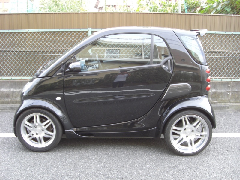 スマート フォーツー クーペ ブラバス ワイドボディ 左ハンドル 新車並行 中古車情報 メルセデスベンツ 中古車 検索サイト メルセデスベンツライフ Com