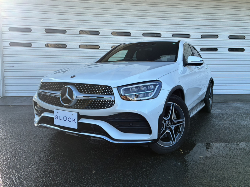 メルセデスベンツ GLC GLC220d 4MATICスポーツラインED 4WD　AMGスタイルパッケージ　Mercedesロゴ入りキャリパー　　12.3インチディスプレイ　　ブラックシート(ARTICO素材)　サンルーフ　19インチAMG AW