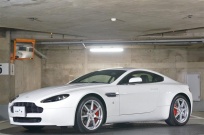 V8 ヴァンテージ